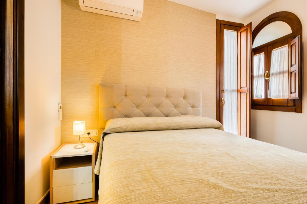 Duplex Deluxe Sevilla Center & Parking Opcional ภายนอก รูปภาพ