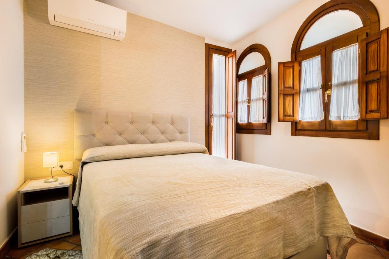 Duplex Deluxe Sevilla Center & Parking Opcional ภายนอก รูปภาพ